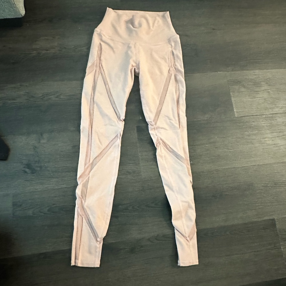 Alo yoga pink mesh cut out leggings